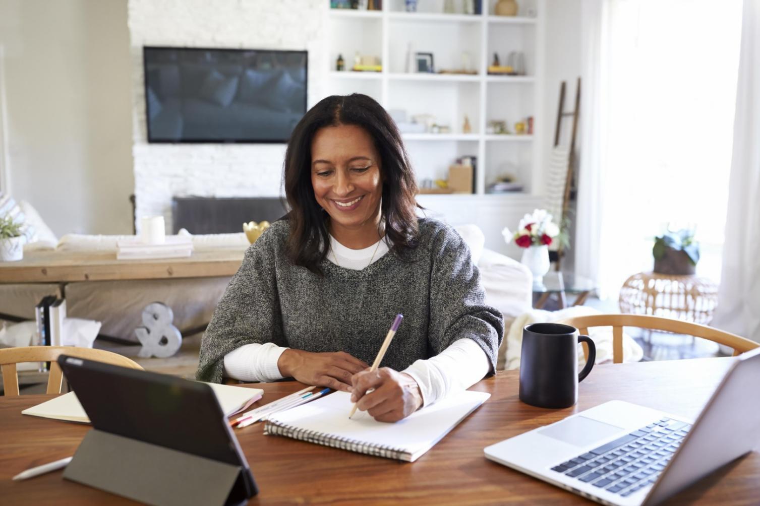 Red global de profesionales participando en seminarios